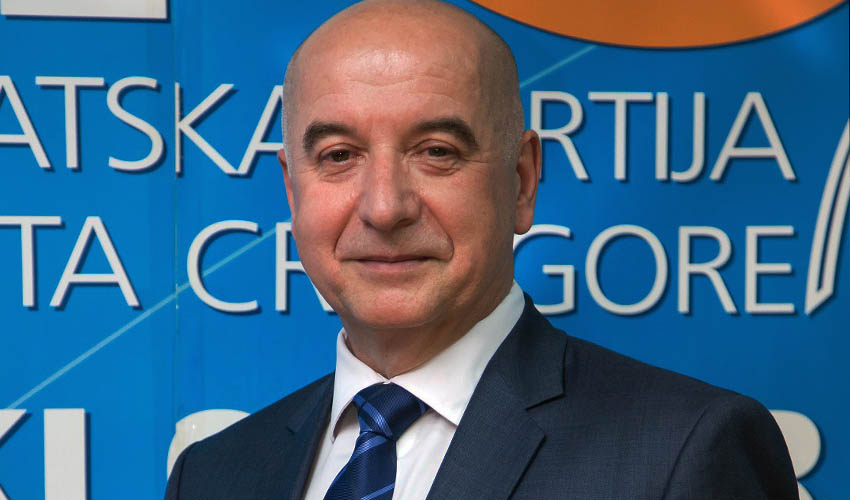 dr Tomanović