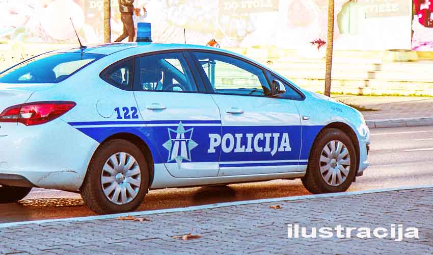 policiski avto
