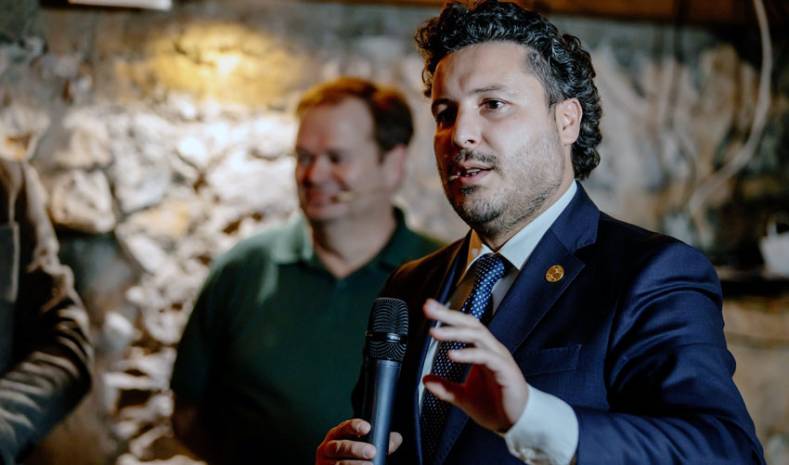 Abazović u Pečuricama