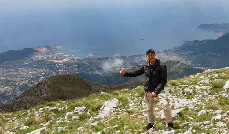 Foto crtica: Pogled sa planine